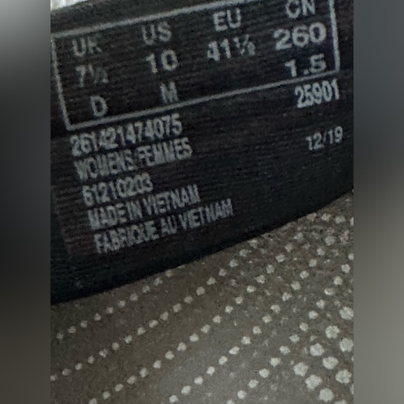 Clarks Cloudstepper Sandals size 10 - Picture 8 of 8